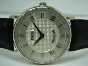 收購PIAGET錶